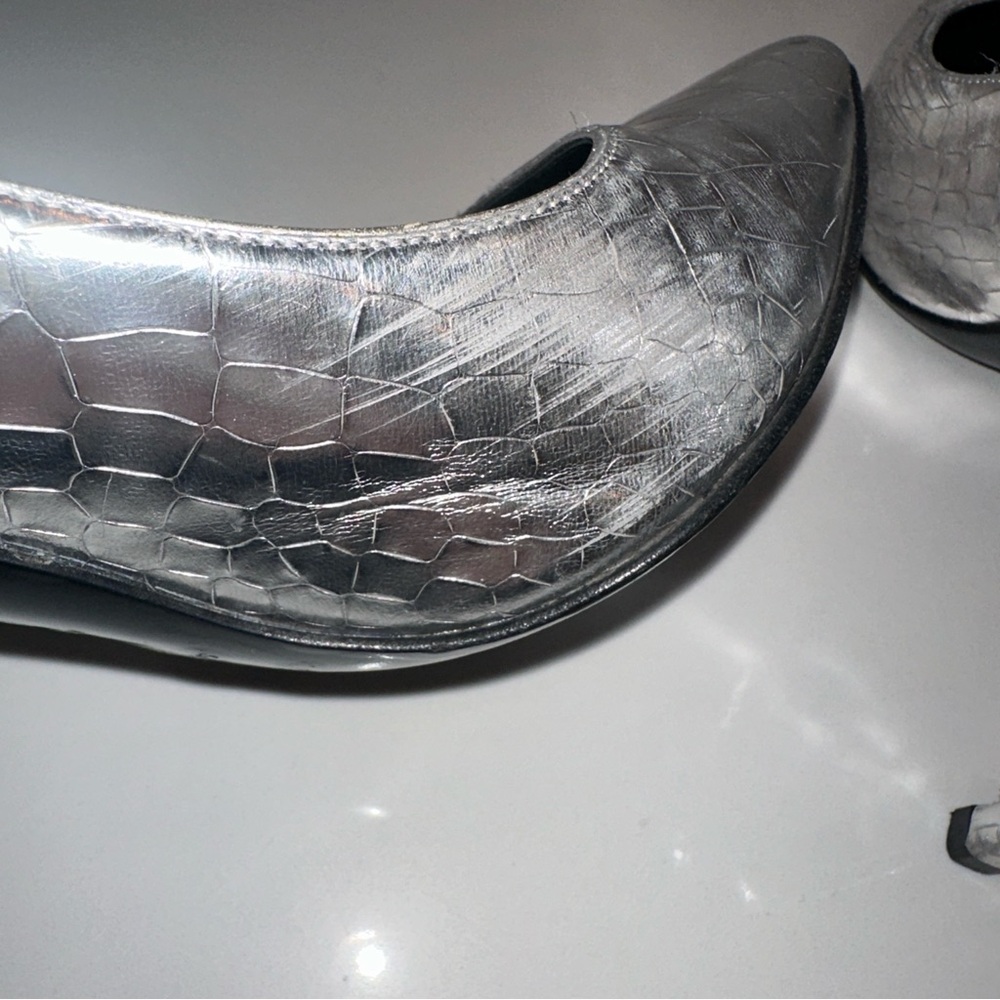 Yves Saint Laurent Paris Stiletto Pumps Sz 39 Silver Metallic Heels Texture - Picture 12 of 16